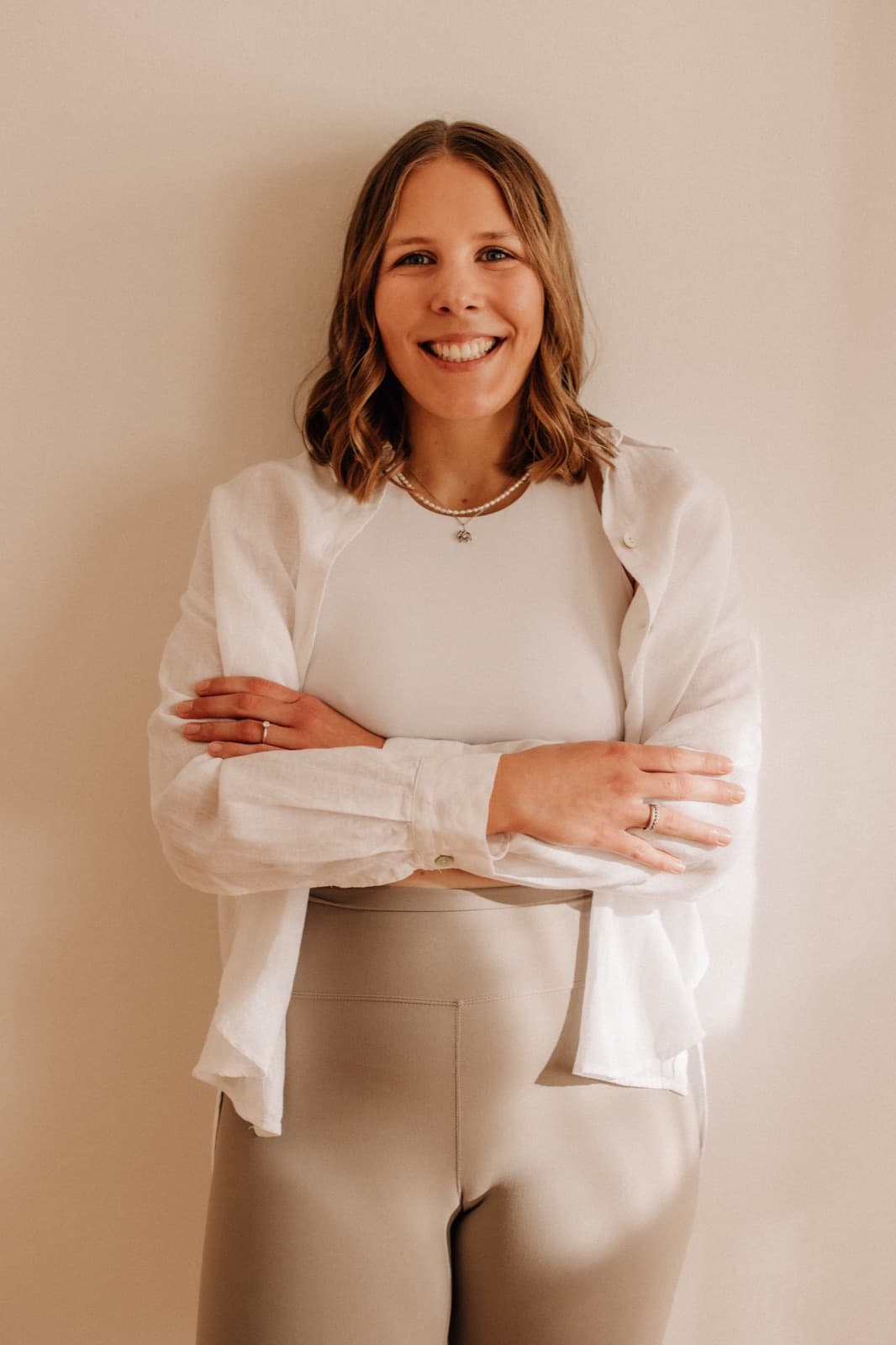 Hebamme und Yogalehrerin Céline